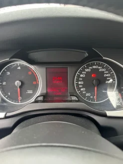 Autovettura Audi A4 – targa EJ826FB