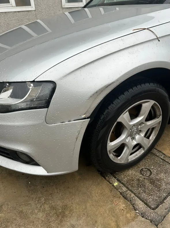 Autovettura Audi A4 – targa EJ826FB