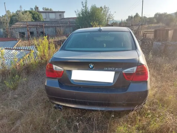 12#7937 Autovettura BMW 330 DX