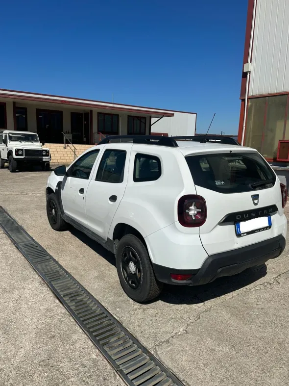 Autovettura Dacia Duster 4×2