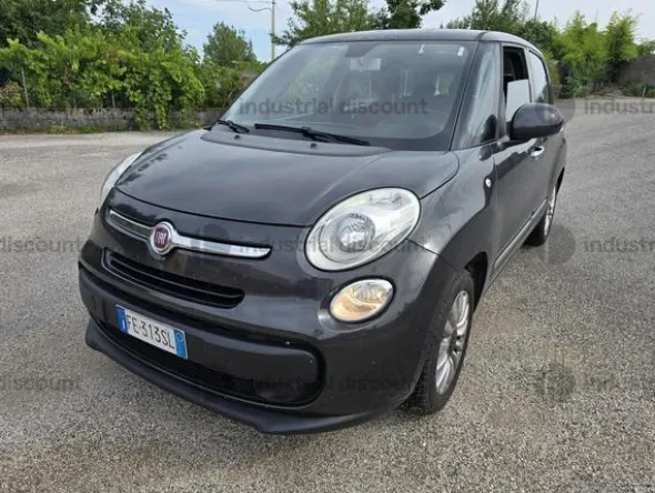 2#10292 Autovettura Fiat 500L