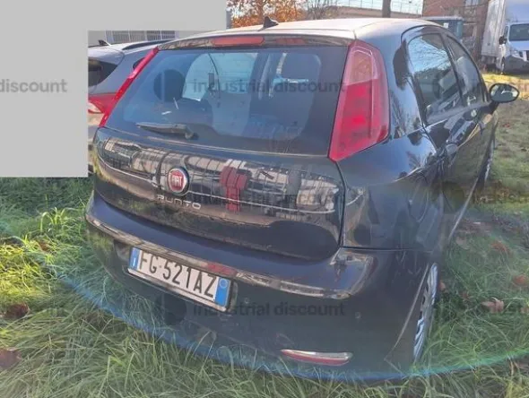 14#8738 Autovettura Fiat Punto