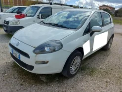 8#8245 Autovettura Fiat Punto