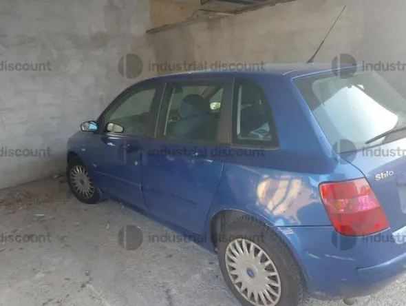 3#8991 Autovettura Fiat Stilo