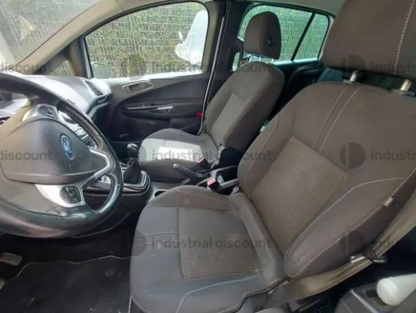 64#8980 Autovettura Ford B-Max
