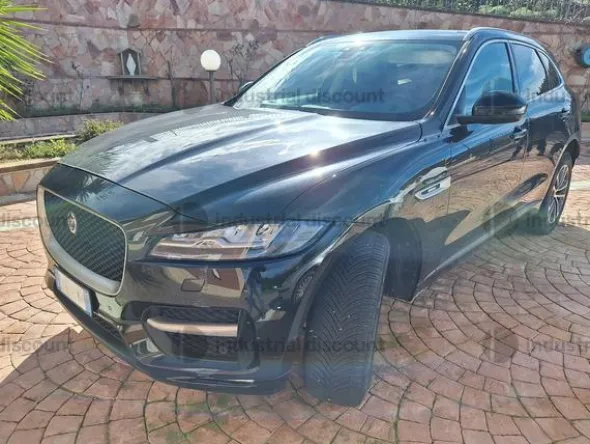 1#9754 Autovettura Jaguar