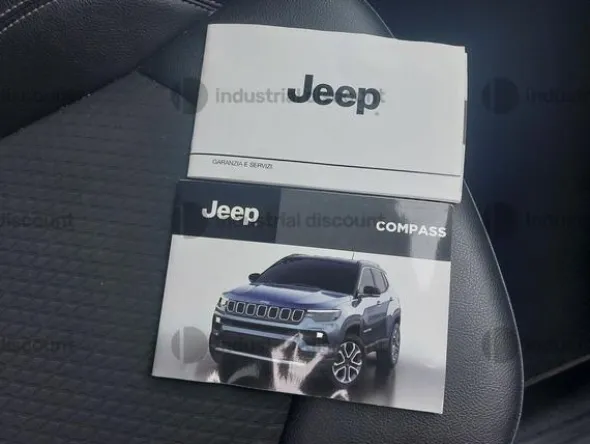 1#9893 Autovettura Jeep Compass