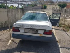 6#9498 Autovettura Mercedes 200e