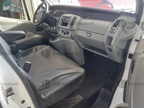 14#9138 Autovettura Mercedes e Autocarro Renault
