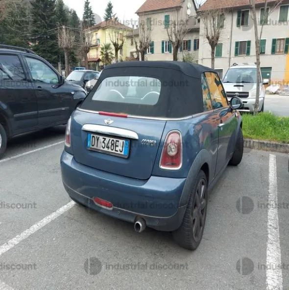 2#9068 Autovettura Mini Cooper cabrio