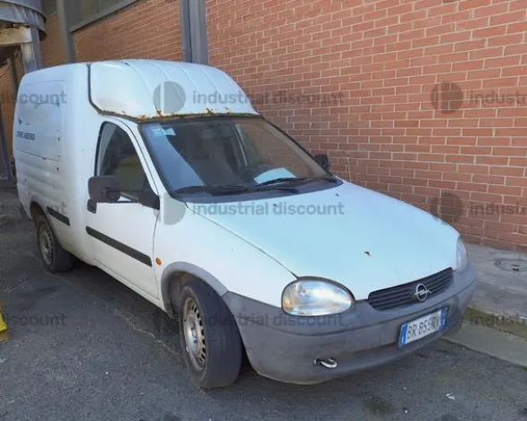 30#10019 Autovettura Opel Combo