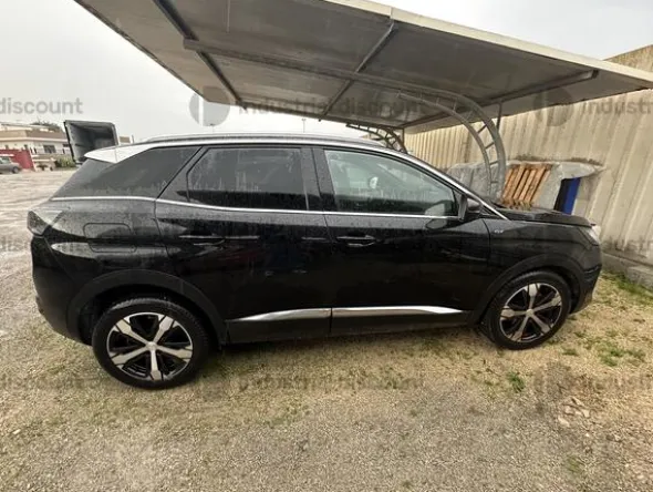 16#9792 Autovettura Peugeot 3008
