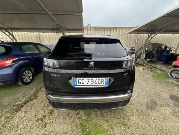 16#9792 Autovettura Peugeot 3008