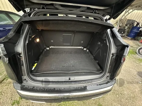 16#9792 Autovettura Peugeot 3008
