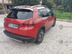 1#8832 Autovettura Peugeot 2008