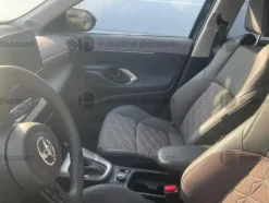 1#8998 Autovettura Toyota Yaris