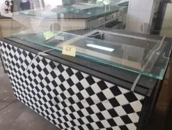 4#9608 Banchi e Retrobanchi pasticceria/caffetteria e pizzeria