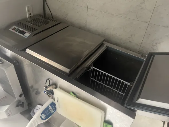 Banco da lavoro refrigerato