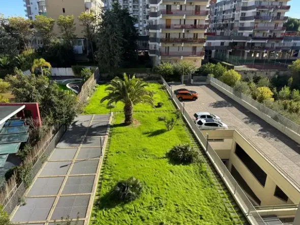 #2638457 Bari Ufficio Via Don Guanella 15/G con posto auto