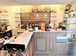 #25487 Bar su due livelli con dehor ad Asti in P.zza Statuto