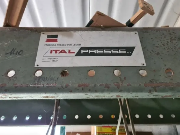 19#5592 Bascula CO-BA e pressa Ital Presse