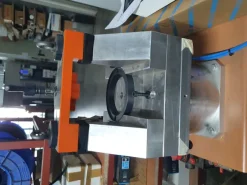BASE PRESSA + ADATTORI E ACCESSORI PER INFISSI