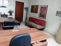BASSO FABBRICATO USO UFFICI