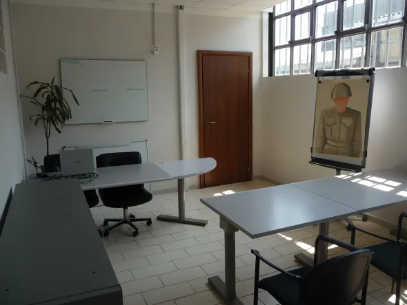 BASSO FABBRICATO USO UFFICI