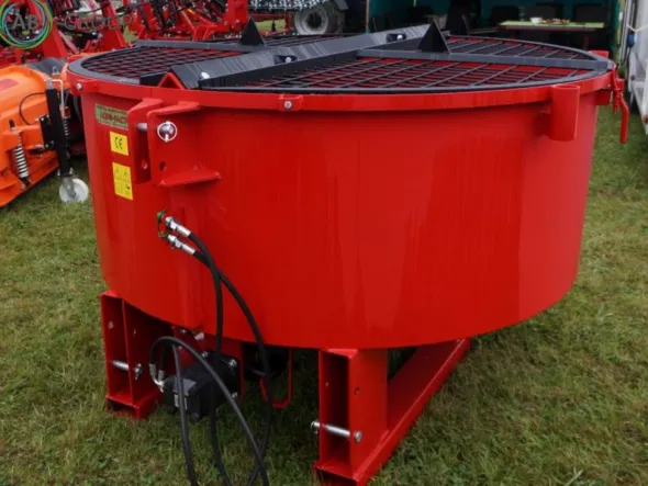 Betoniera idraulica per trattore 850 l