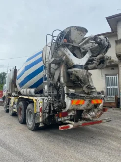 5#7894 Betonpompa Astra
