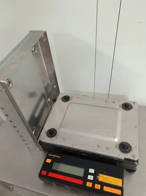 BILANCIA CON RULLIERA – SARTORIUS (COD. LAB-BIL-27)