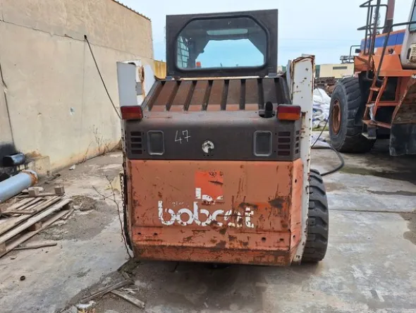 47#8350 BOBCAT MINI PALA