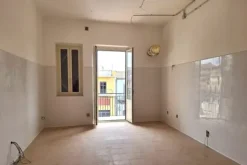 #23604 Bottega commerciale con alloggio e veranda