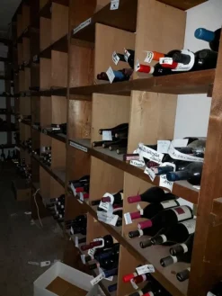 2#8228 Bottiglie di vino