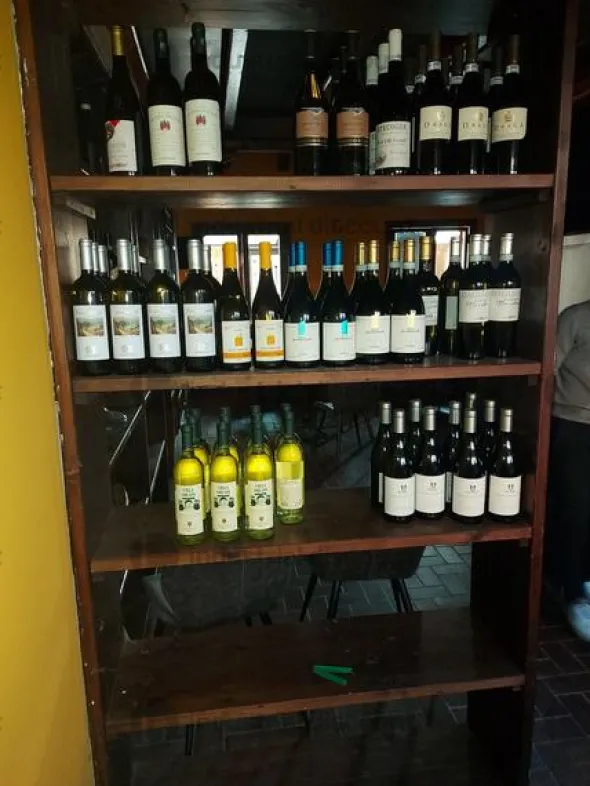 2#9507 Bottiglie di vino