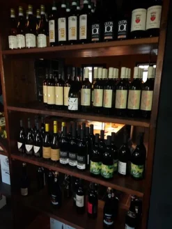 2#9507 Bottiglie di vino