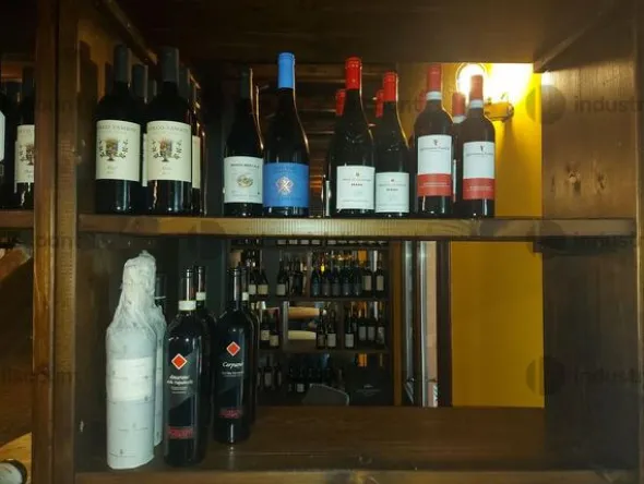 2#9507 Bottiglie di vino