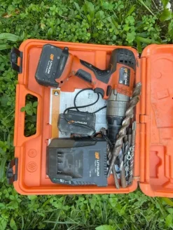 8#7935 Box uffici prefabbricato e attrezzatura edile