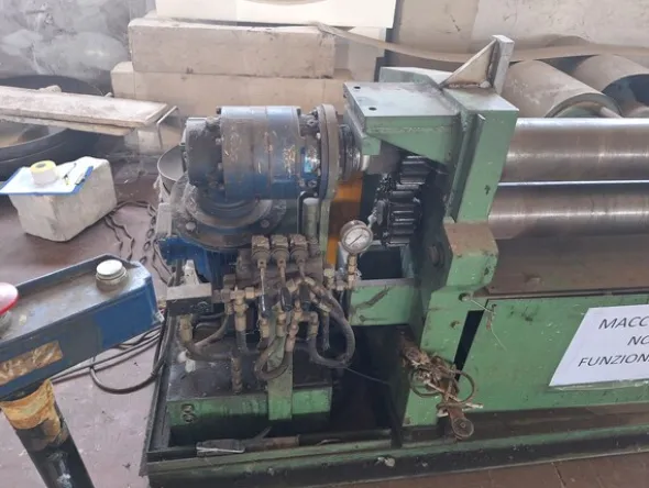 22#8413 Calandra tre rulli 1500