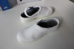89#5240 Calzature sanitarie Safe Way