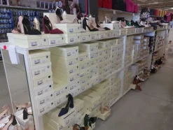 7#8450 Calzature uomo donna bambino