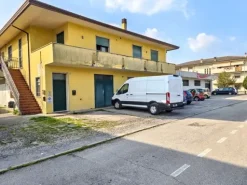 #2515037 Capannone commerciale con appezzamenti di terreno