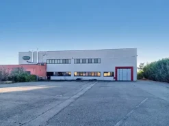 #23073 Capannone commerciale con uffici abitazione e ampia area pertinenziale