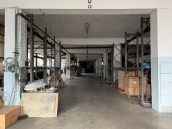 #2638518 Capannone con corte e pertinenze