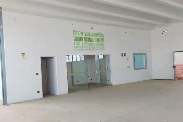#14848 Capannone con laboratorio in zona rurale