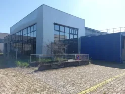 #2639020 Capannone con uffici e ampio piazzale