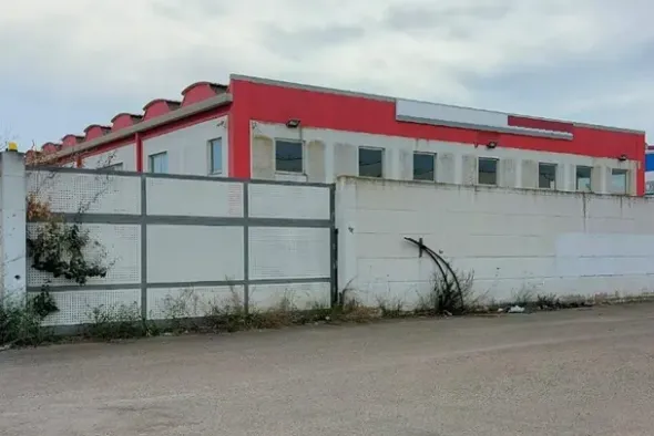 #14888 Capannone con uffici e sala lavorazione