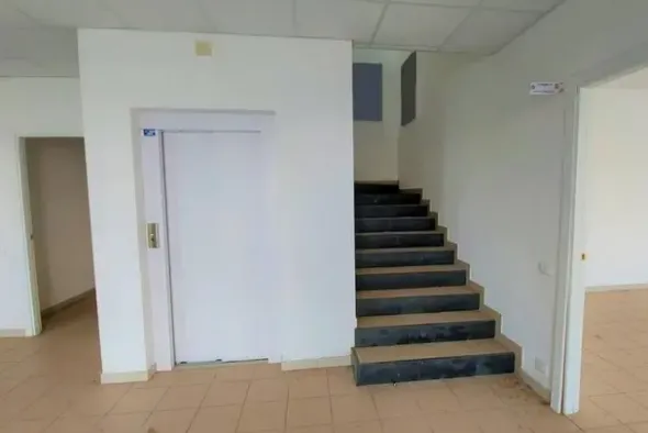 #14888 Capannone con uffici e sala lavorazione