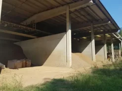 #11193 Capannone con uffici, oltre a cava e terreni agricoli