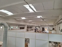 #2536049 Capannone Industriale con ampio parcheggio